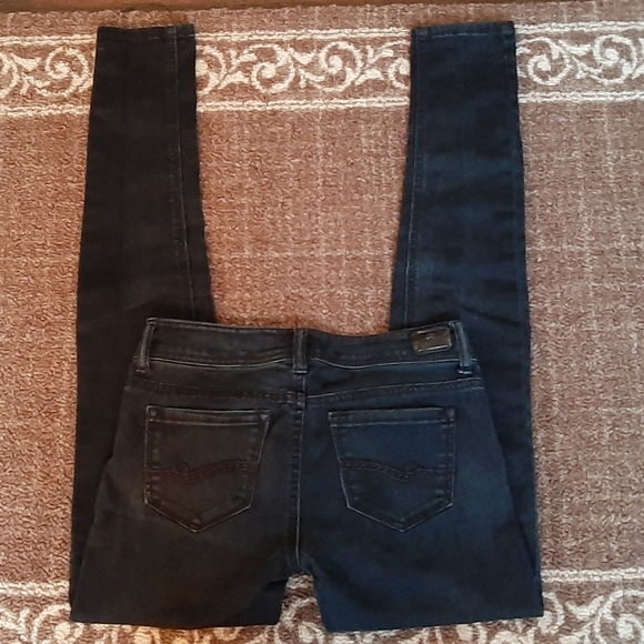 * Almost Famous Womens Jeans - Picture 3 of 3